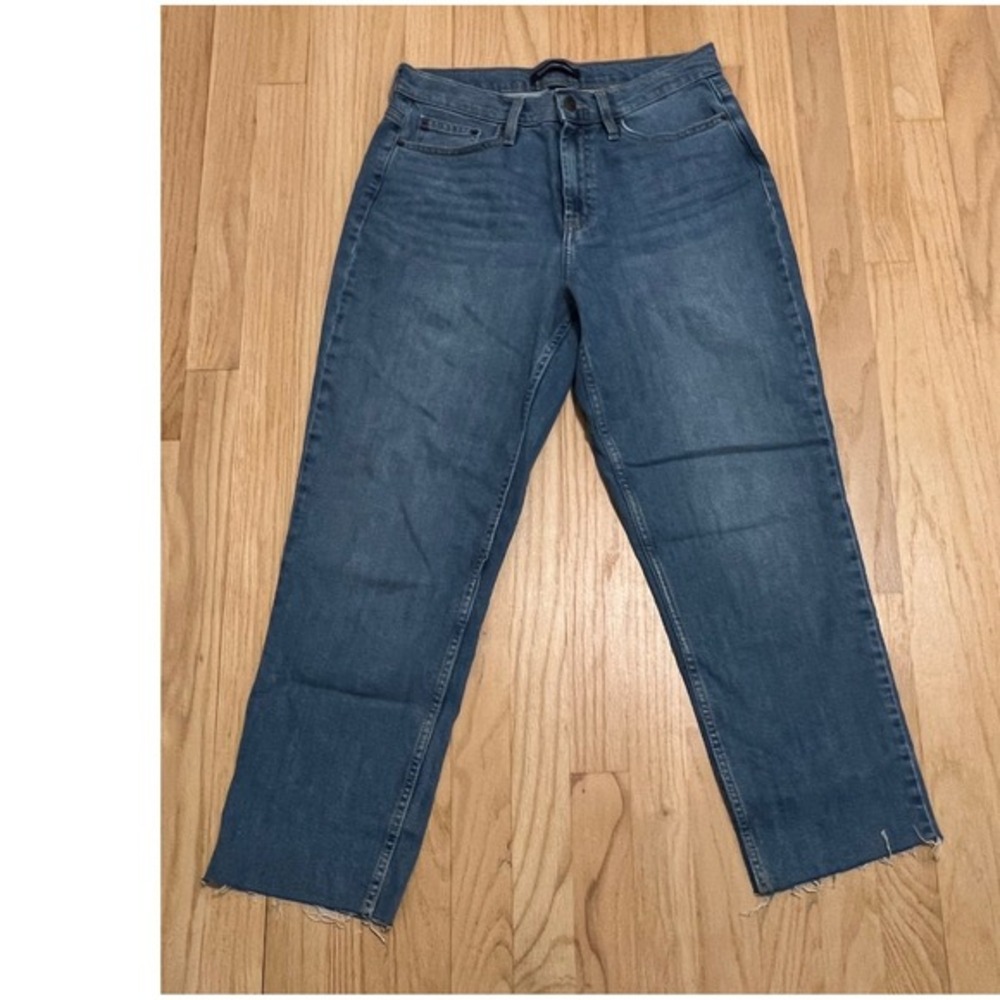 Calvin Klein Jeans Womens Blue Wash Cropped Straight Leg Raw Hem Denim Size 6